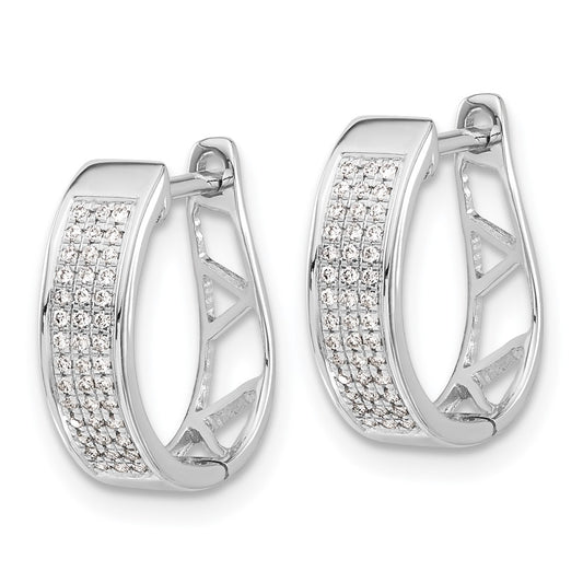 High-Quality 14K White Gold Diamond-Accented Oval Hoop Earrings - Stylish Value