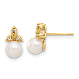 High-Quality 14K White Gold Pearl Button Earrings with Diamonds - Stylish Value