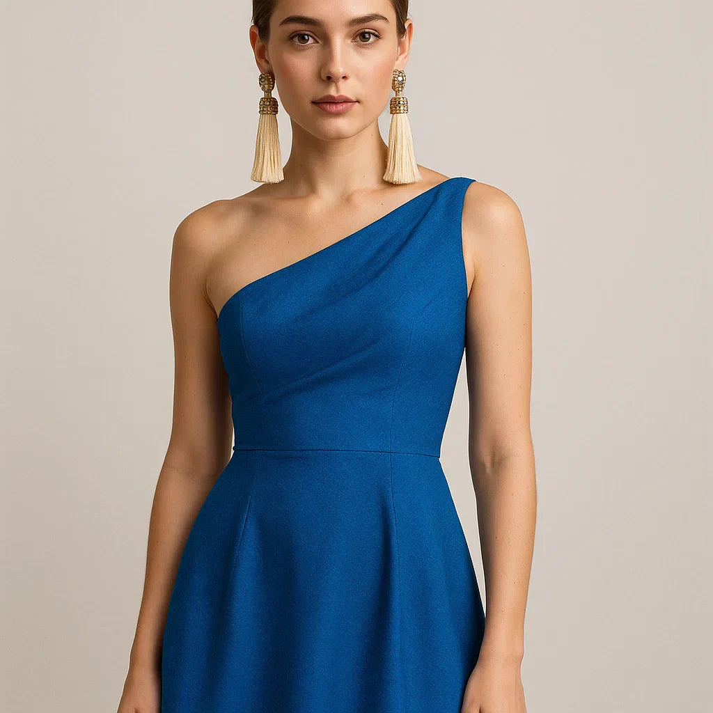 10 Best Earrings for a Blue Cocktail Dress 10 Best Earrings for a Blue Cocktail Dress
