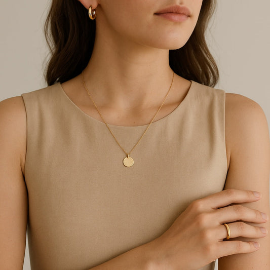 Beige Dress Matching Jewelry: Minimalist Jewelry Styling