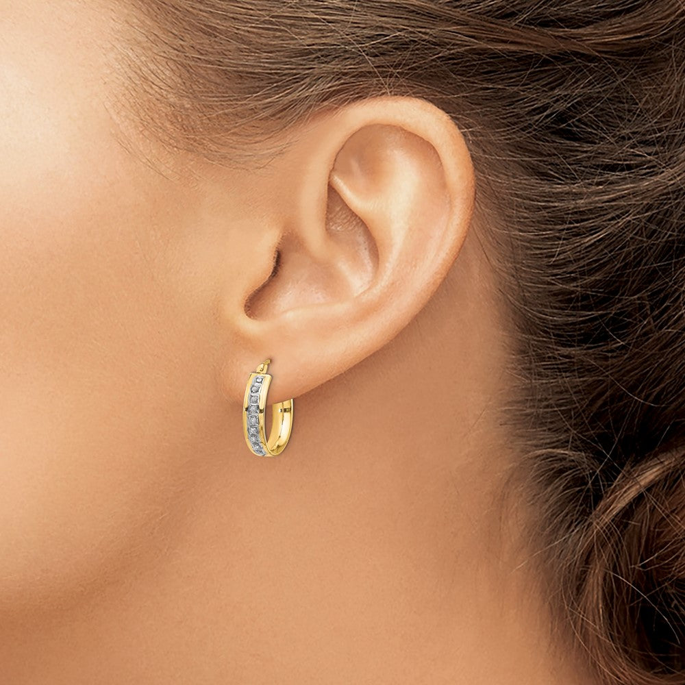 High-Quality 14K Diamond-Encrusted Round Hoop Earrings - Stylish Value Offer!