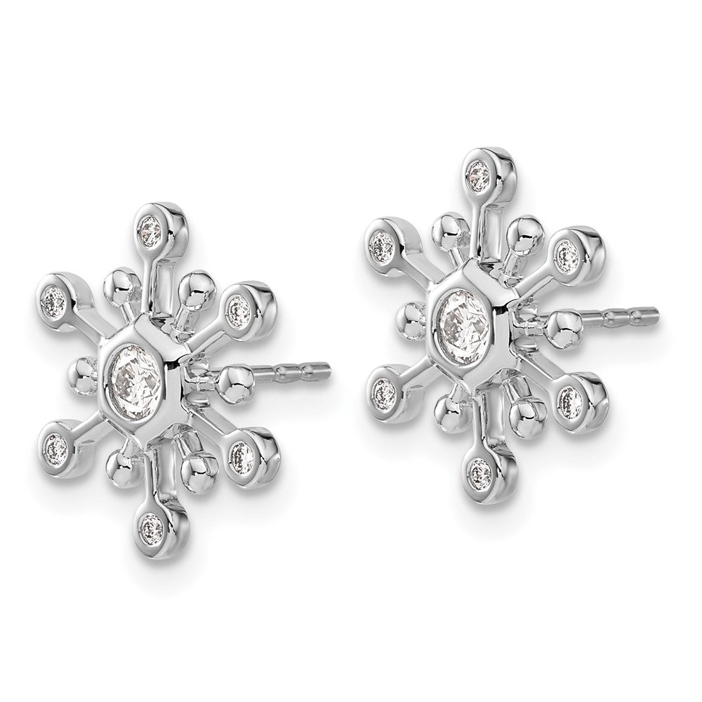 Exclusive 14K White Gold Diamond Snowflake Stud Earrings - Stylish Luxury Value