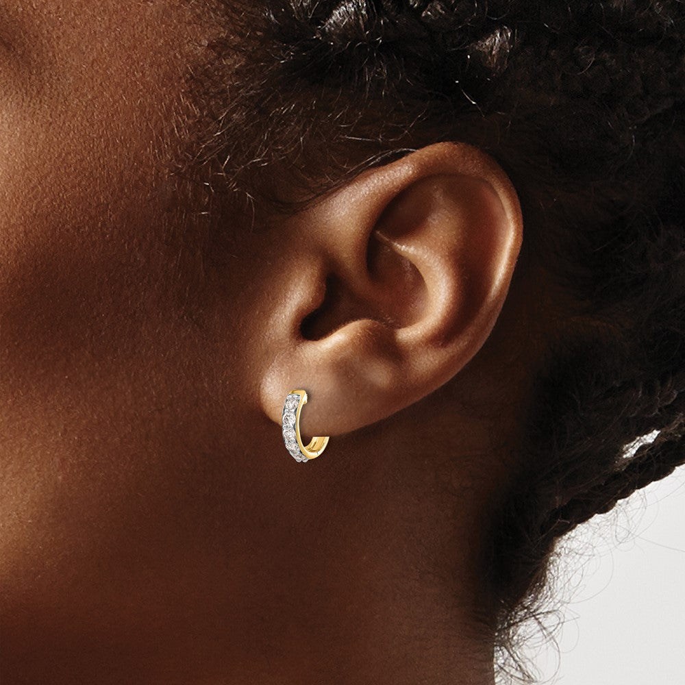High-Quality 10K Gold Diamond-Accented Hinged Hoop Earrings - Stylish Value