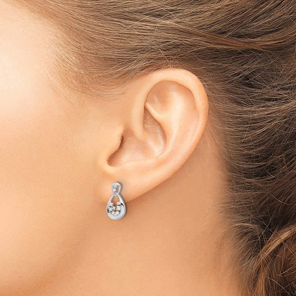 Buy Exclusive 14K White Gold Diamond Stud Earrings - Stylish & Affordable Value