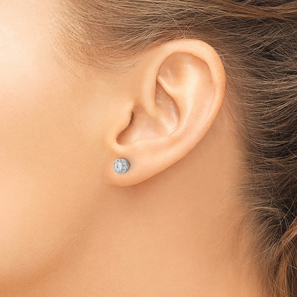 High-Quality 14K White Gold Diamond Cluster Stud Earrings - Stylish Value!