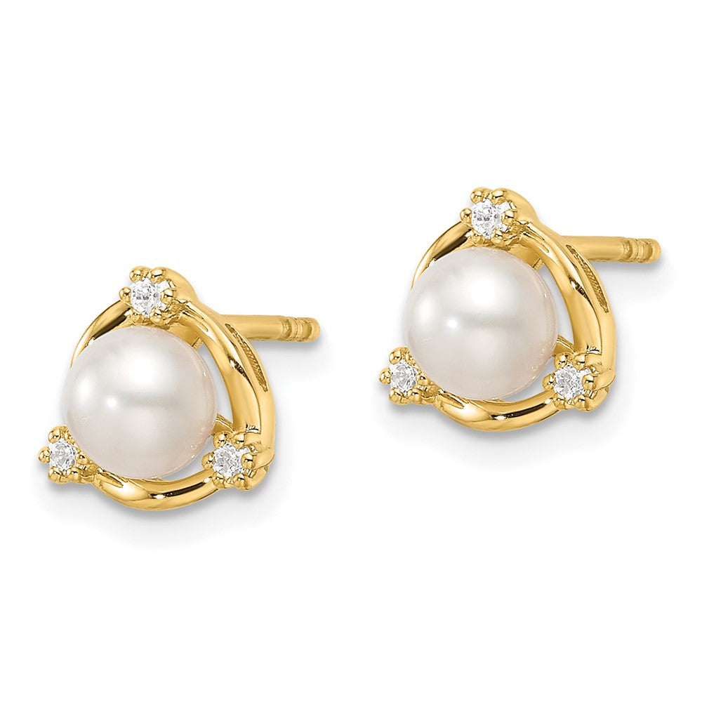 Shop Exclusive 14K Gold Lab Grown Diamond Earrings with 1/10 Carat Pearls