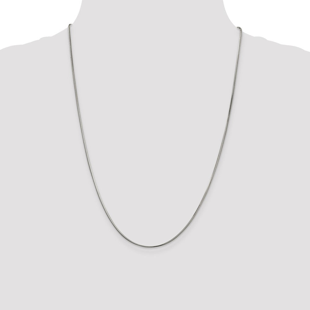 High-Quality 1.5mm Diamond-Cut Flat Snake Chain in Sterling Silver - Affordable Elegance