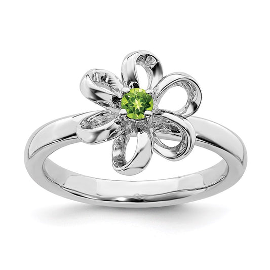 High-Quality Polished Peridot Flower Ring in Sterling Silver - Stylish Value!