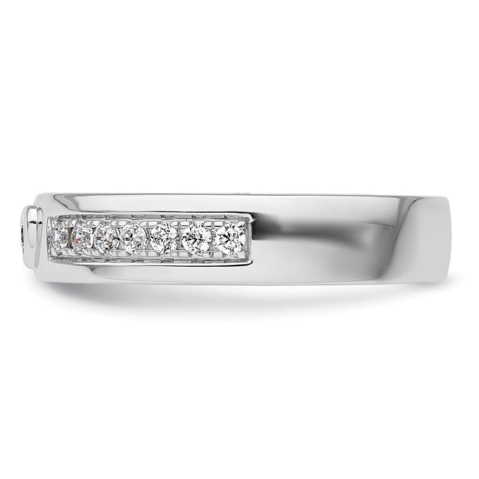 High-Quality Men's 14K White Gold Wedding Band with Heart Diamond Accent-3