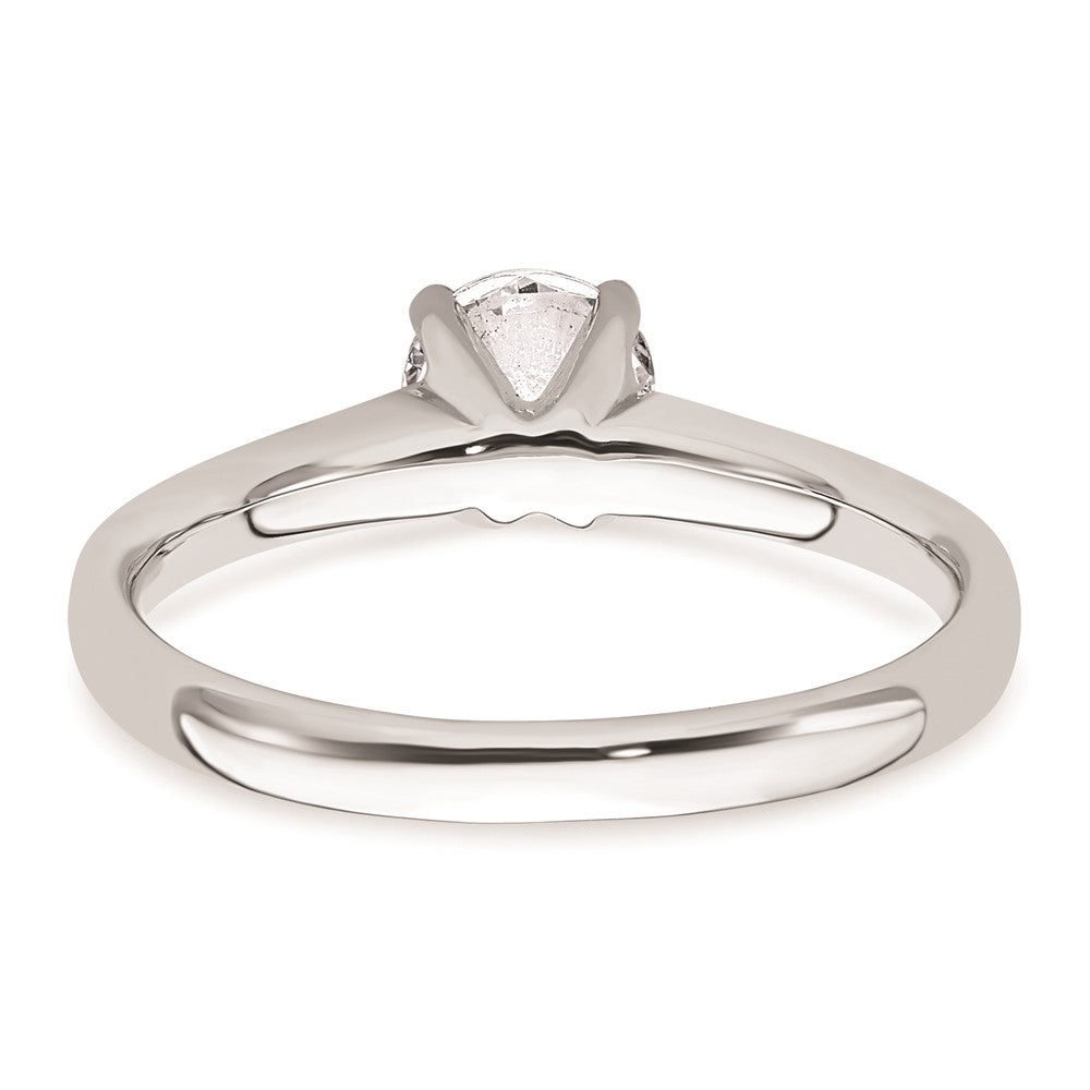 High-Quality 14K White Gold 3/4 Carat Solitaire Engagement Ring - Stylish Design