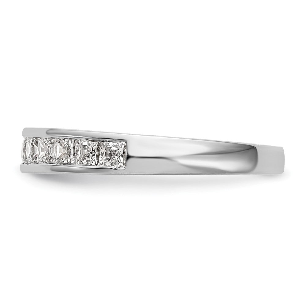 High-Quality 14K White Gold 3/4 Carat Diamond Wedding Band - Stylish & Affordable