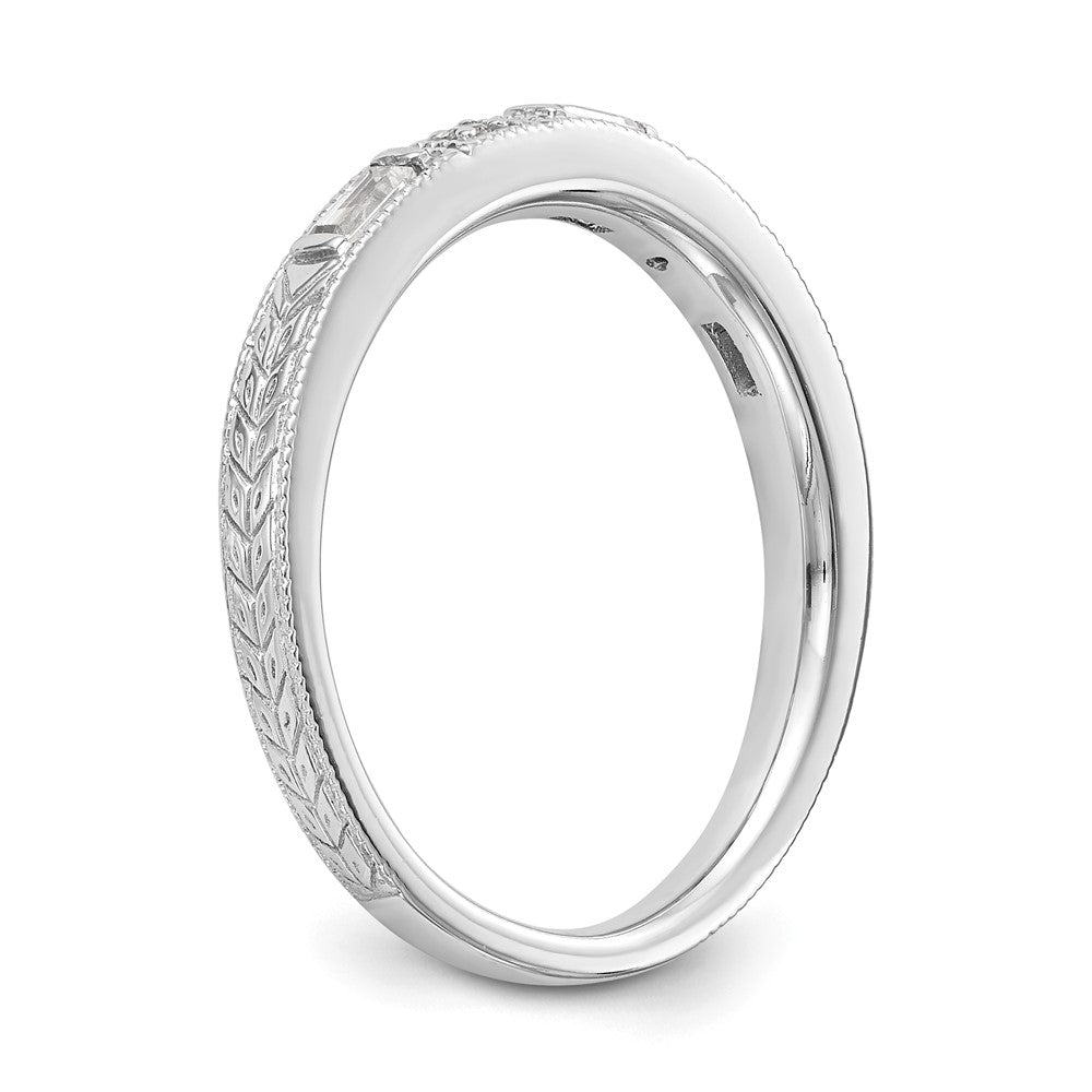 High-Quality 14K White Gold Wedding Band - 1/10 Carat Diamond, Stylish Value!