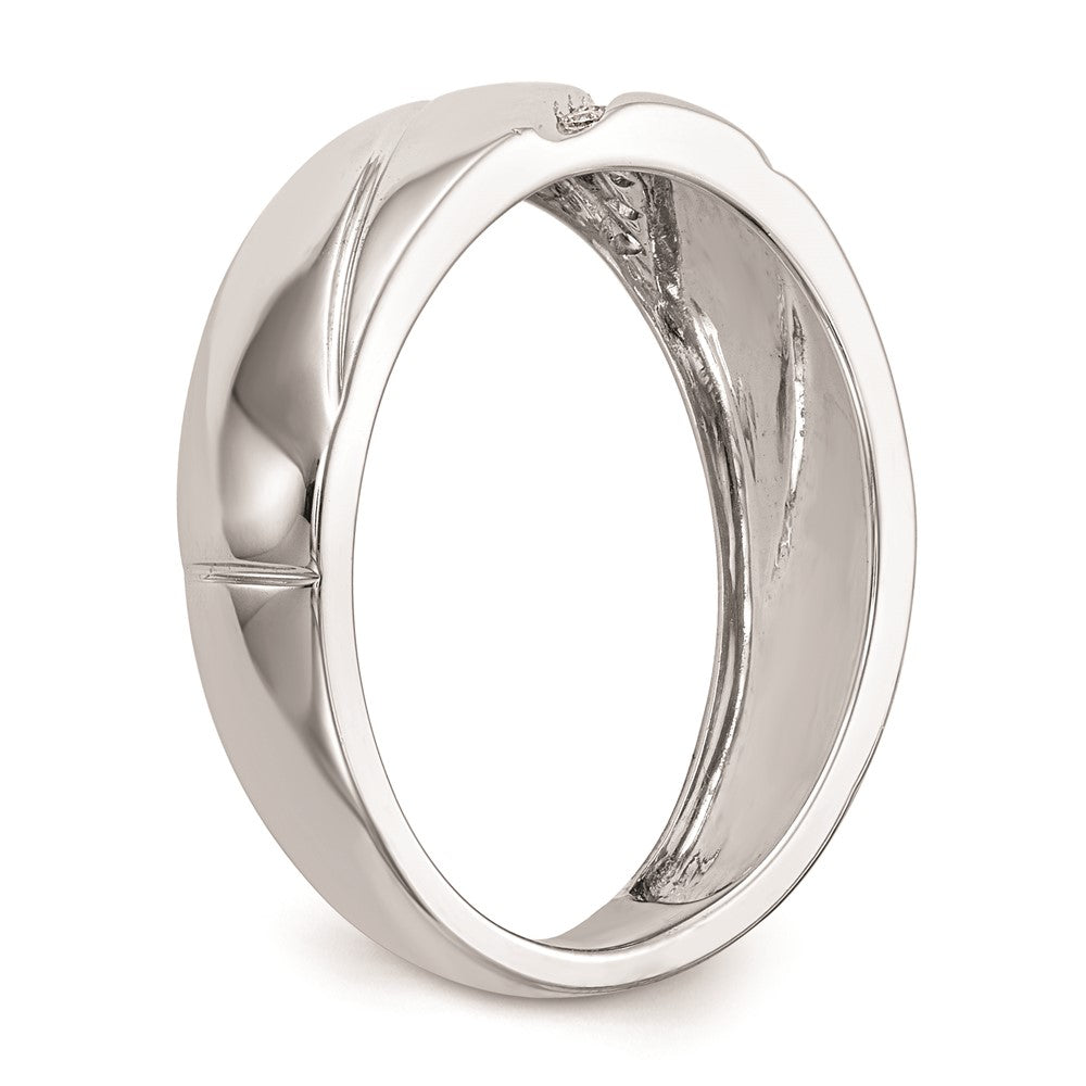 Exclusive 10K White Gold Men's Wedding Band with 0.03ct Diamond Trio - Stylish Value!