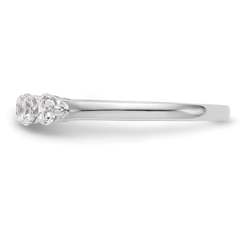 High-Quality 14K White Gold 5-Stone Diamond Band, 3/4 Carat - Stylish Value!