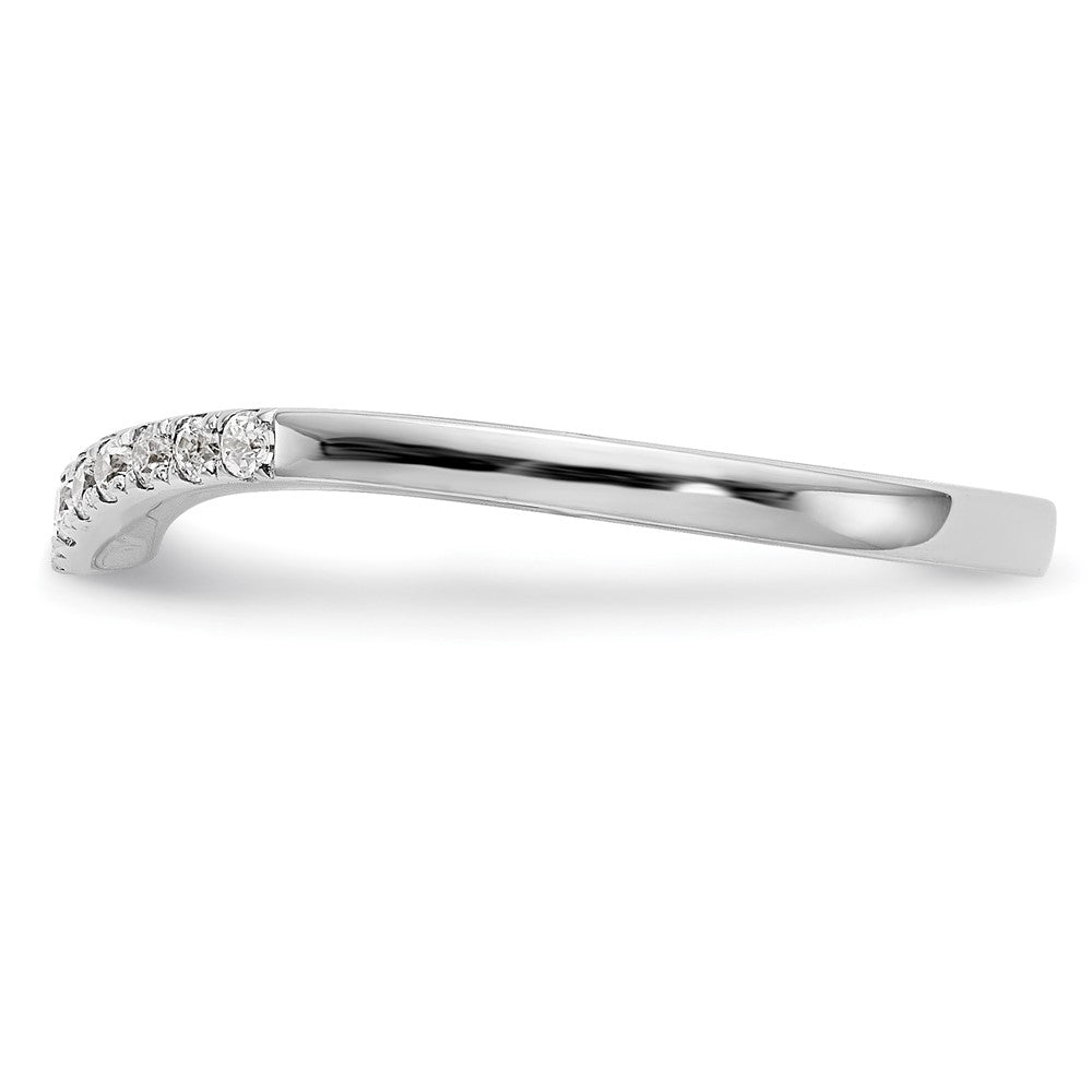 High-Quality 14K White Gold Wedding Band with 1/8 Carat Diamonds - Stylish Value