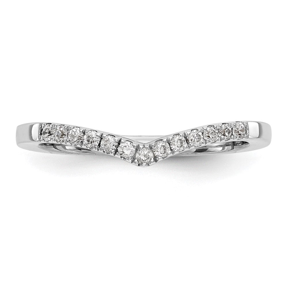 High-Quality 14K White Gold Wedding Band with 1/8 Carat Diamonds - Stylish Value