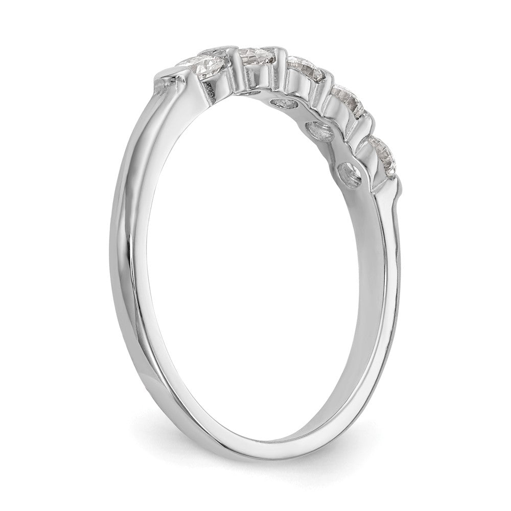 Buy Exclusive 14K White Gold 5-Stone Diamond Band - Stylish & Affordable!