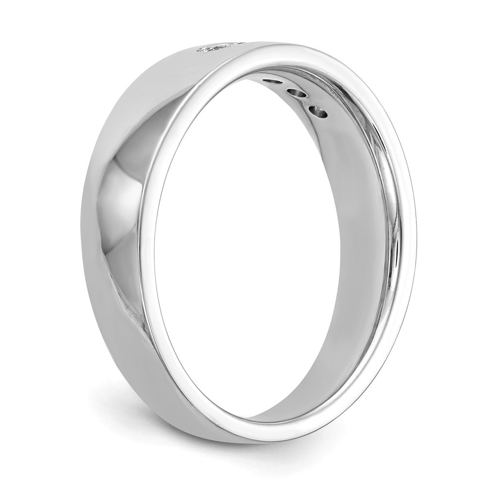 Buy Stylish Men's 14K White Gold 5-Stone Diamond Band - 1/4 Carat Value