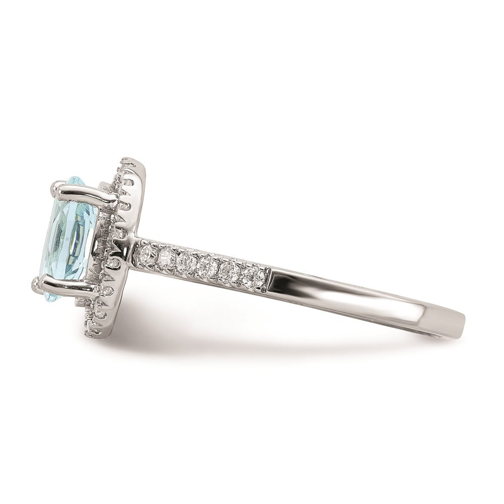 High-Quality 14K Gold Halo Engagement Ring with 8x6mm Aquamarine & Diamonds