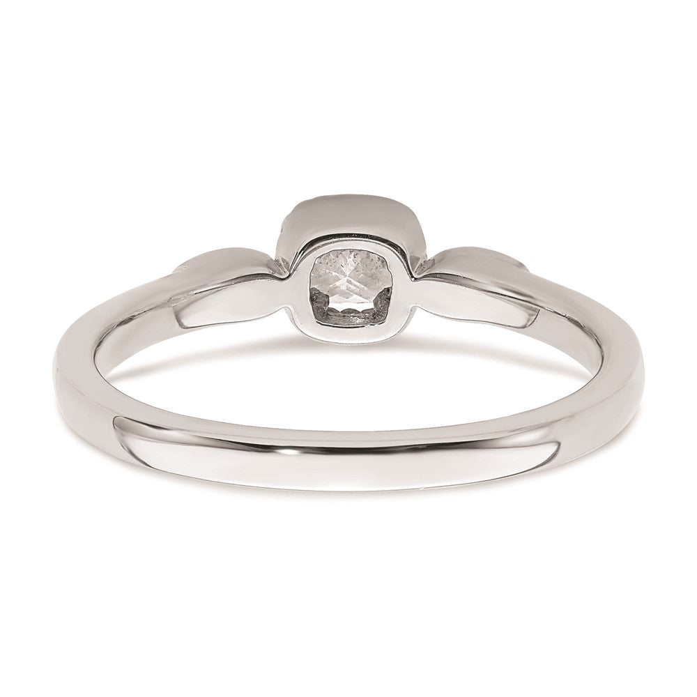 Buy Exclusive 14K White Gold Engagement Ring with 1/4 Carat Diamond - Stylish Value