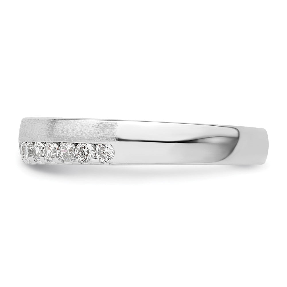 High-Quality 14K White Gold Band with 3/8 Carat Lab-Grown Diamond - Stylish Value
