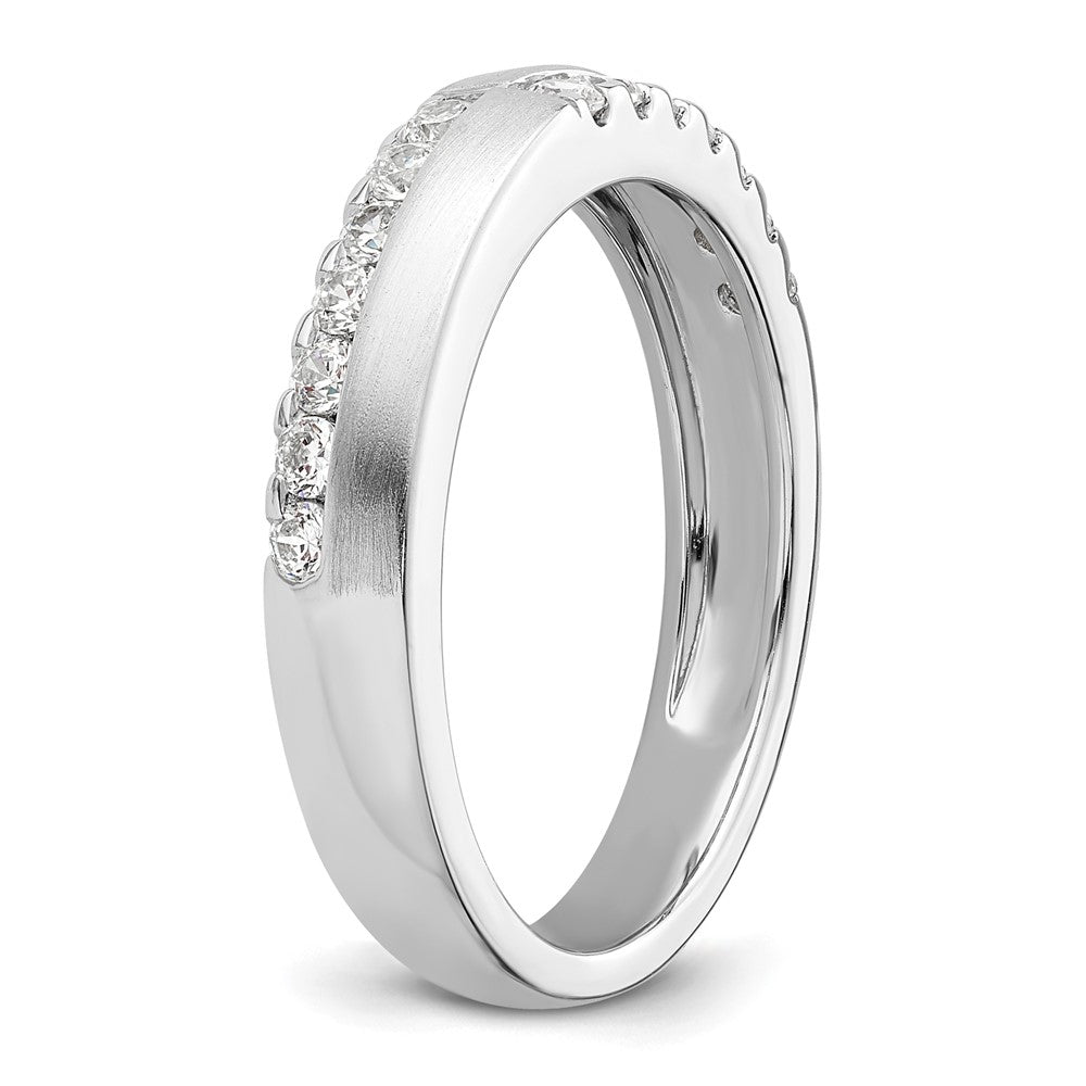 High-Quality 14K White Gold Band with 3/8 Carat Lab-Grown Diamond - Stylish Value