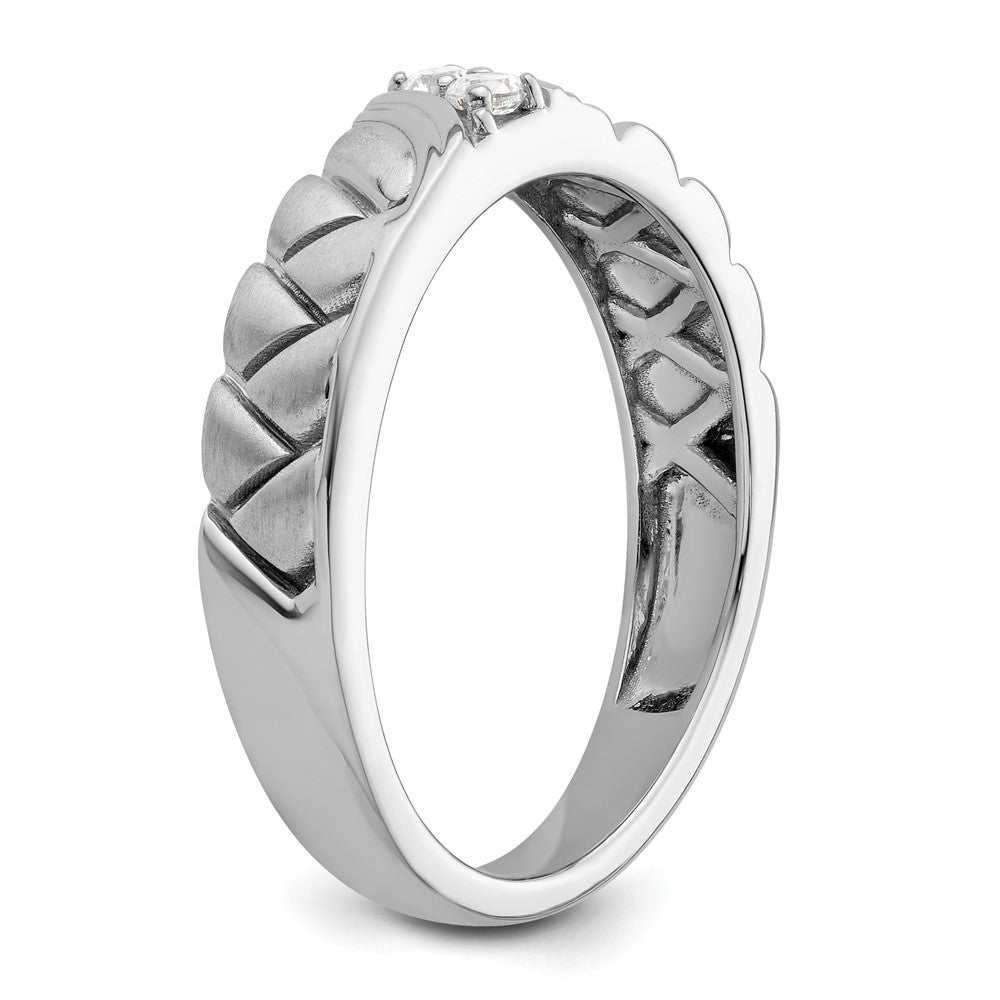 Exclusive 14K White Gold Men's Diamond Wedding Band - 8mm Stylish Design
