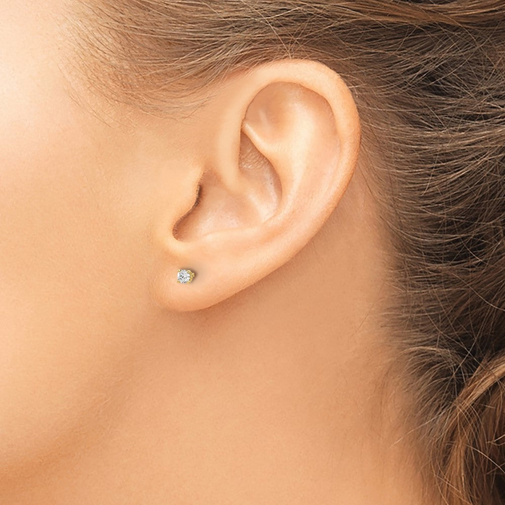 High-quality 14K Gold .15ct I1 J-K Diamond Stud Earrings - Stylish Value!