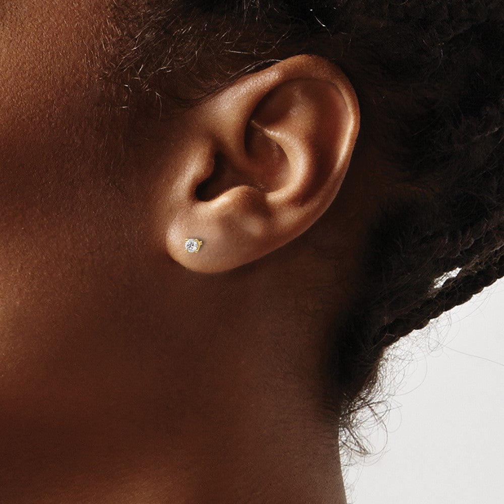 High-Quality 14K Gold .15ct Diamond Stud Earrings - Stylish & Affordable!