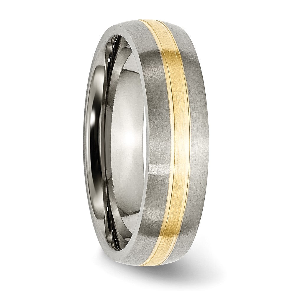 High-Quality Chiseled Titanium Band with 14K Gold Inlay - 6mm Stylish Design