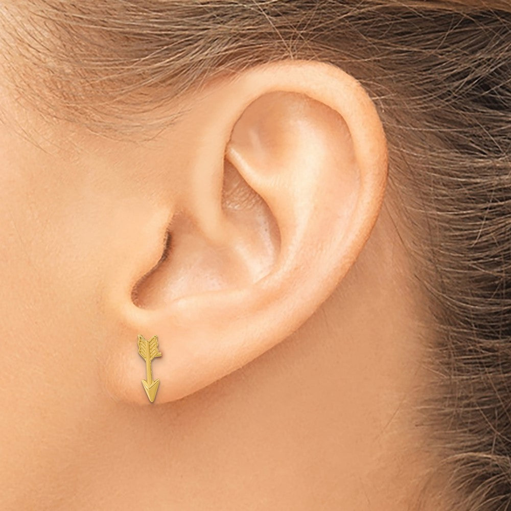 High-Quality 14K Gold Shiny Arrow Stud Earrings - Stylish & Affordable Value!