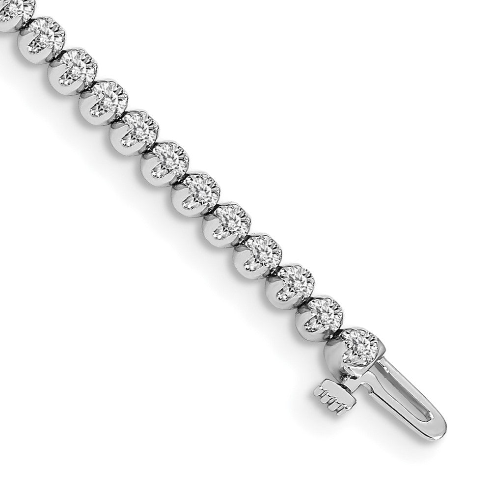 Exclusive 14K White Gold Diamond Tennis Bracelet - Stylish Luxury Value