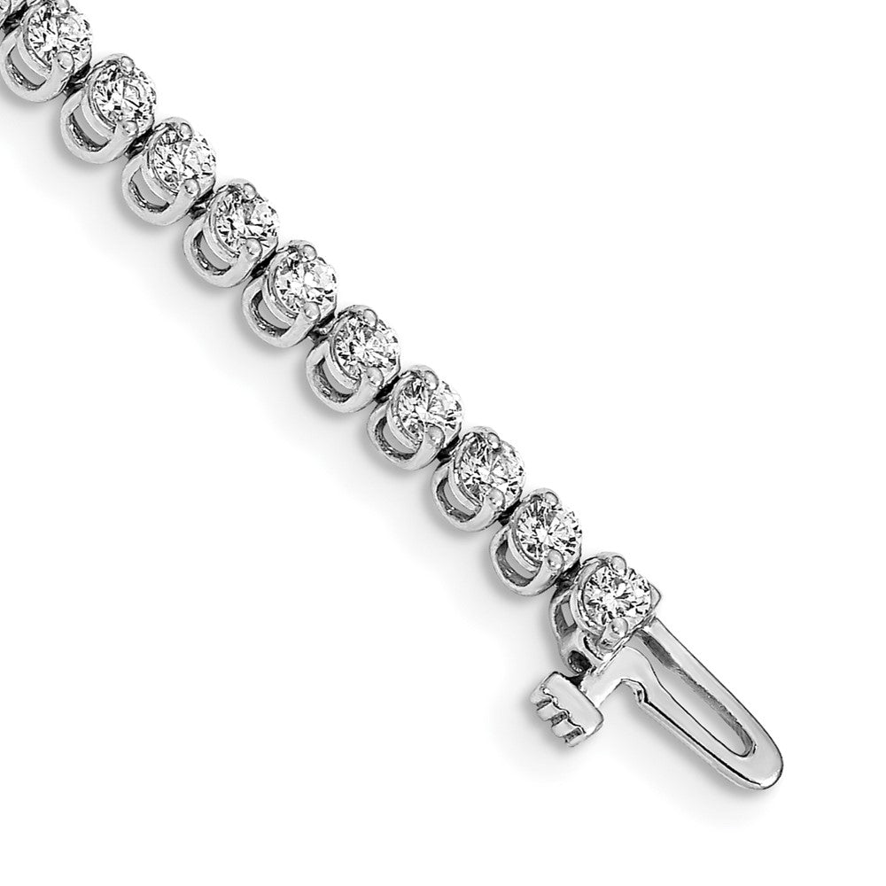 Exclusive 14K White Gold 2.3mm Round VS Diamond Bracelet - Stylish Luxury