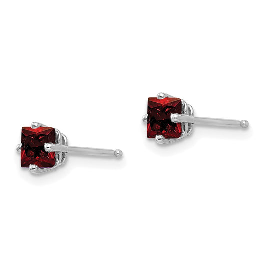 Exclusive 14K White Gold 4mm Garnet Stud Earrings - Stylish & Affordable!