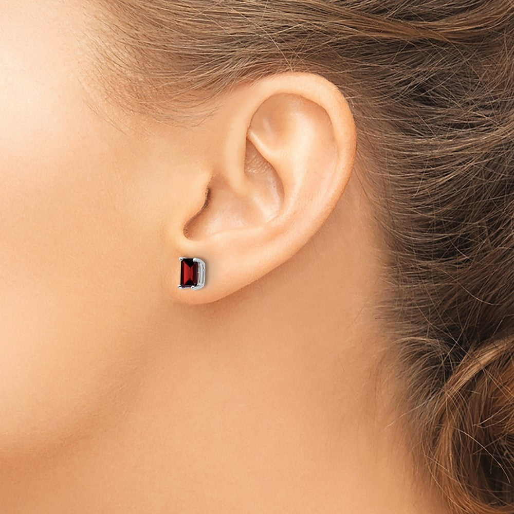 Buy Stylish 14K White Gold Emerald Cut Garnet Earrings - 6x4mm Value