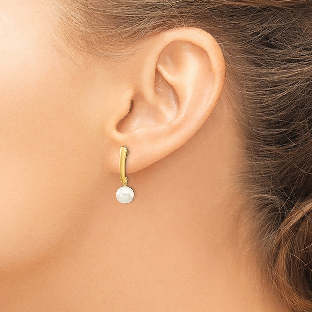 High-Quality 14K White Gold Freshwater Pearl Dangle Earrings - Stylish 6-7mm