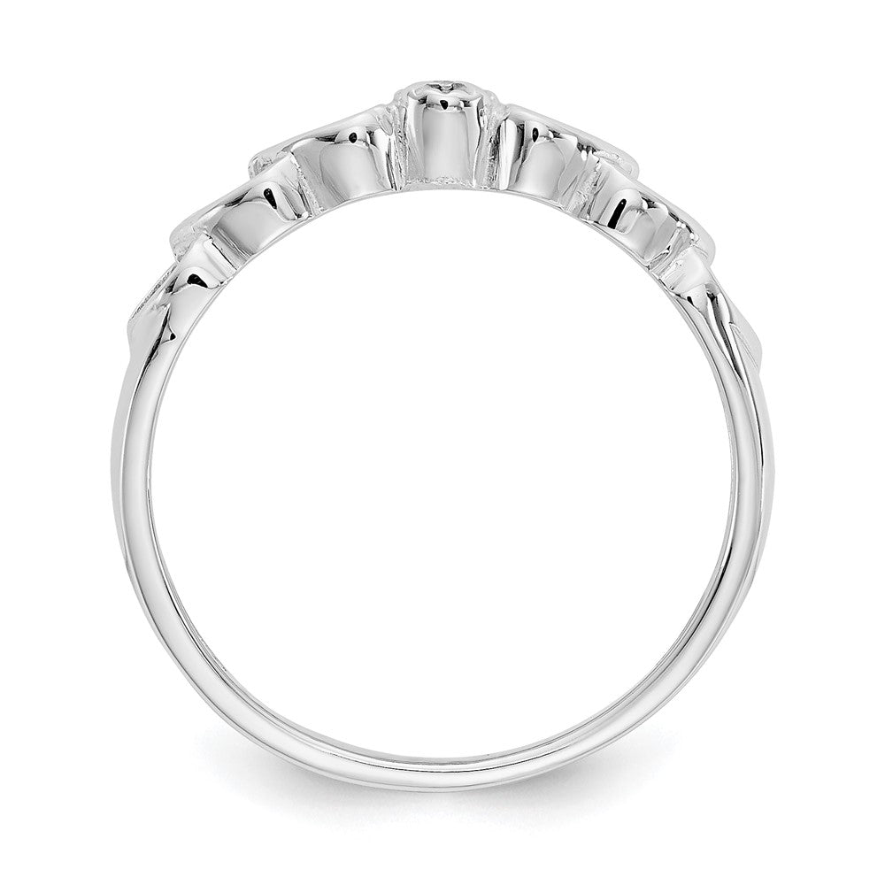 Shop 14K White Gold Diamond Heart Ring - Stylish Luxury at Great Value!